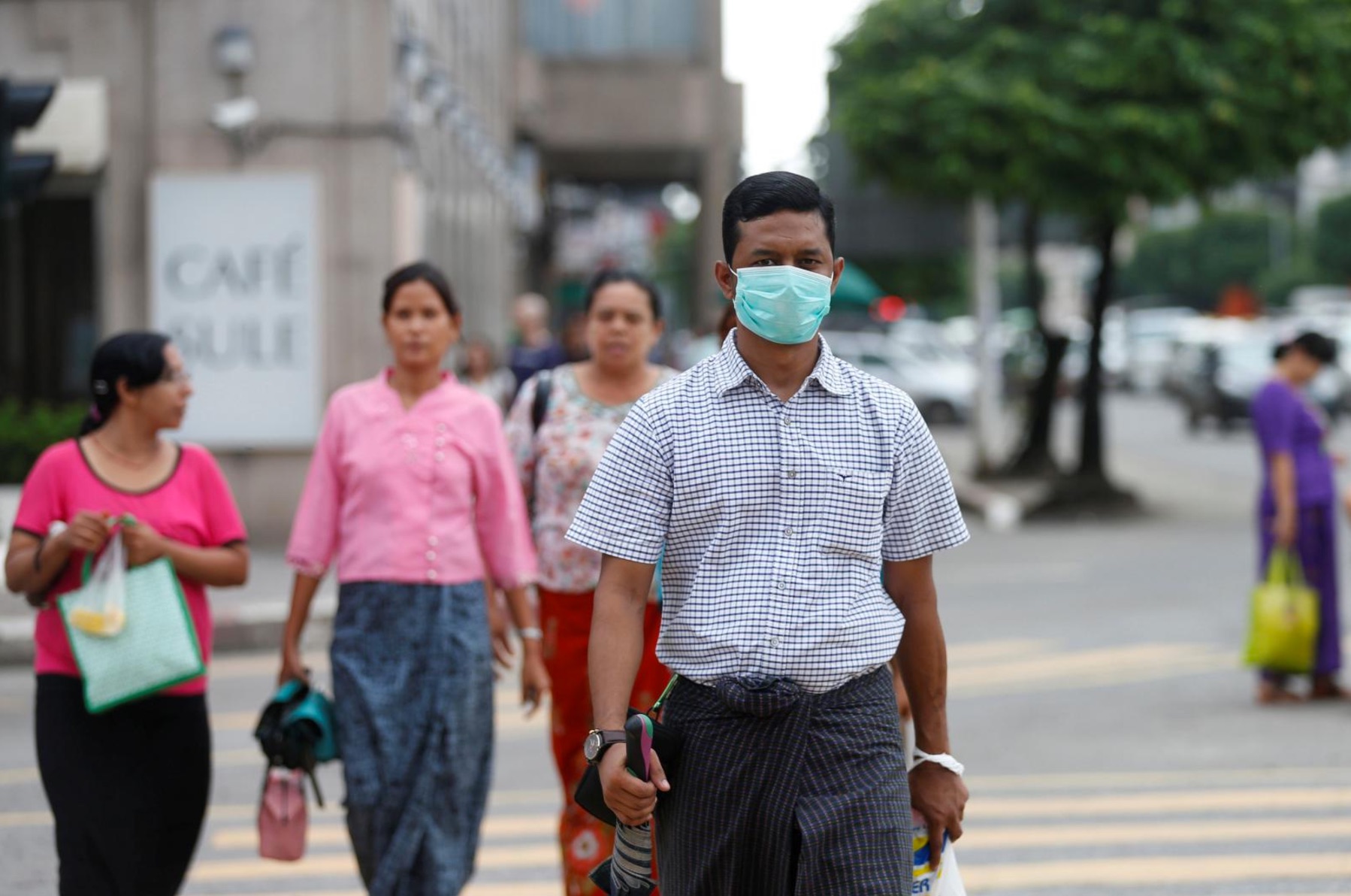 สาธาณสุขพม่าวอนประชาชนอย่าตื่นตระหนก หลังพบผู้ติดเชื้อ H1N1 อย่างน้อย 13 คน และเสียชีวิต 1 คน