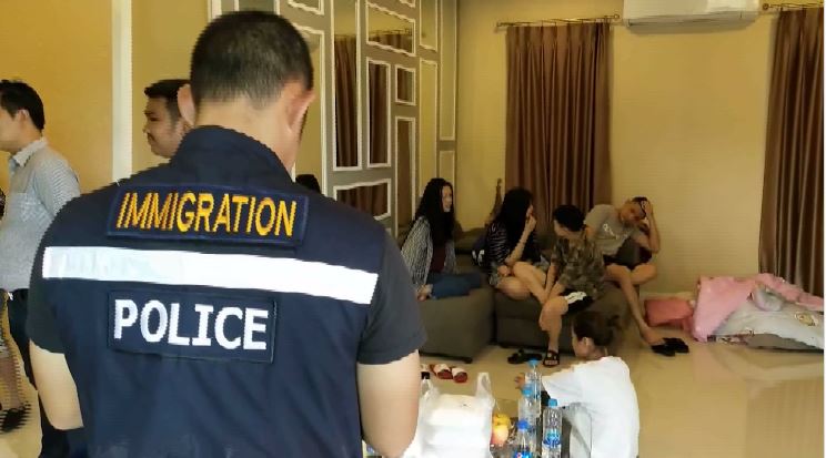 12 Chinese Nationals Nabbed for Loansharking in Thailand