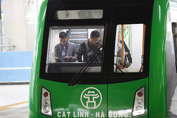 เริ่มทดลองวิ่ง 'Metro Hanoi' รถไฟฟ้าสายแรกของเวียดนามหลังล่าช้ามาหลายปี