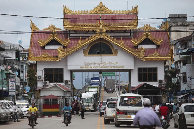 Border Checkpoints to Open for Thai Returnees