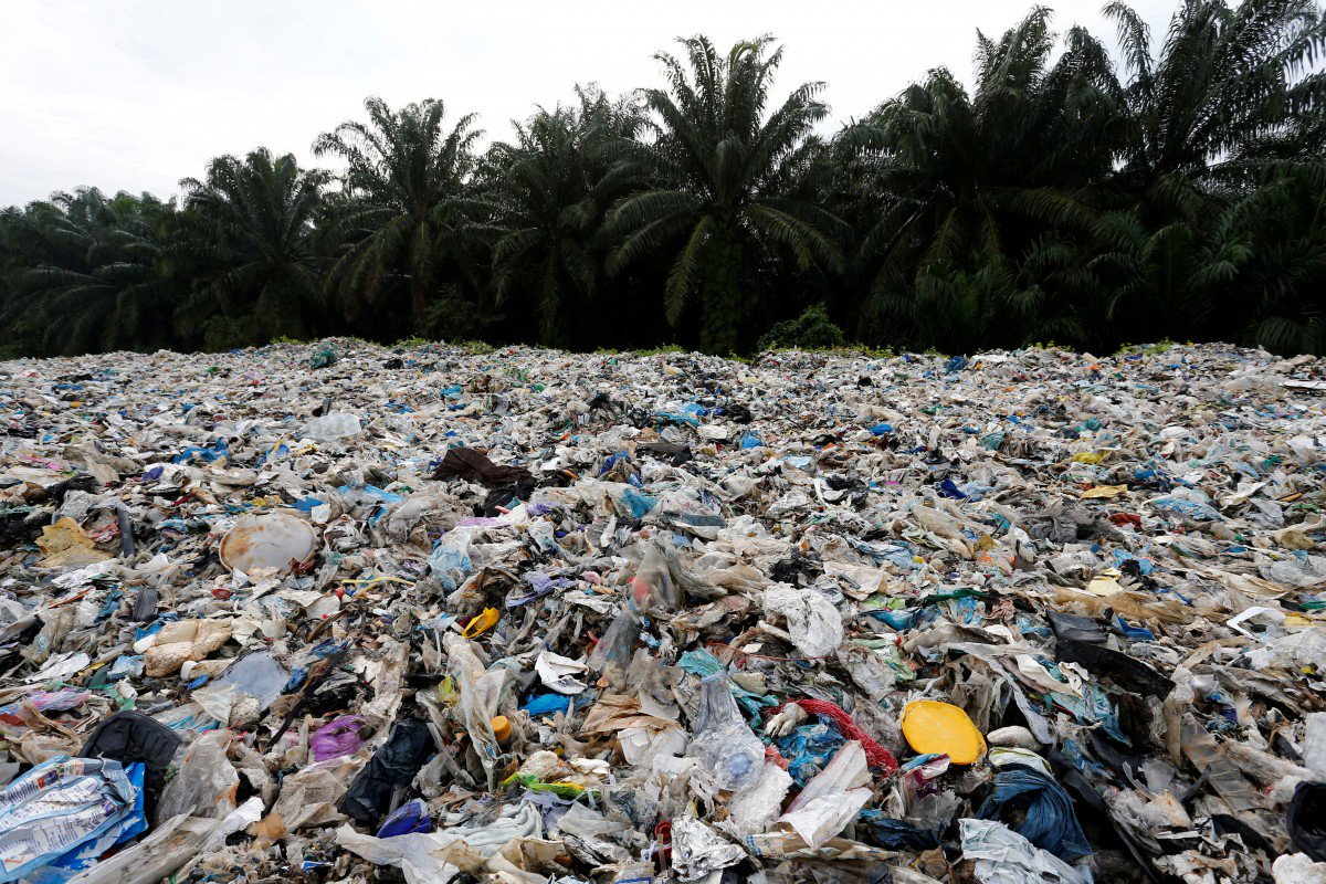 รบ.มาเลเซียประกาศส่งขยะพลาสติกรีไซเคิลไม่ได้กลับต้นทางประเทศพัฒนาแล้ว