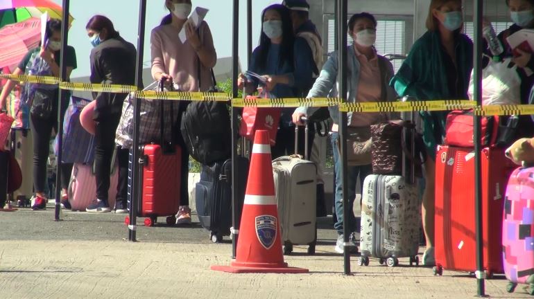 More Thais Return from Neighbouring Countries As Borders Reopen