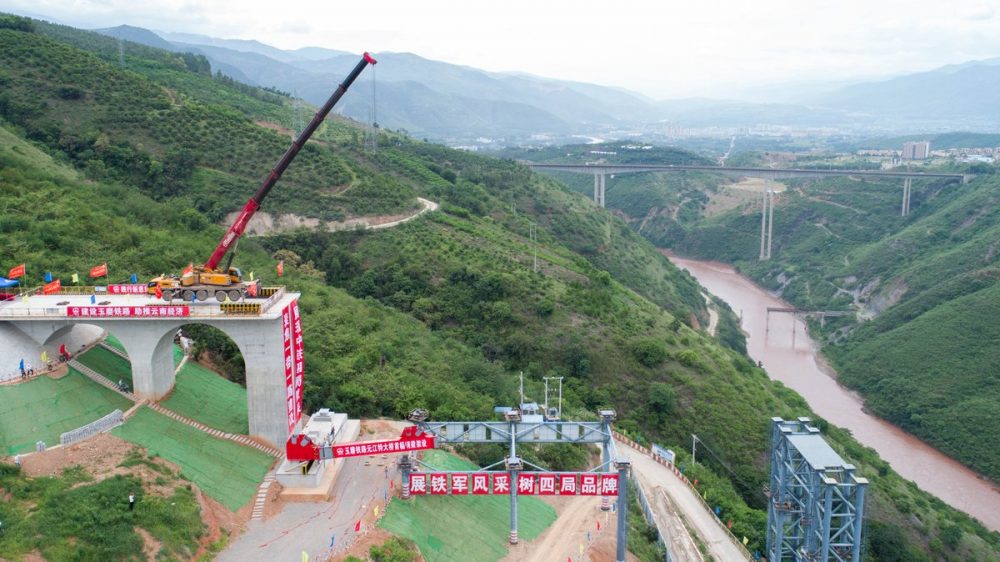 เผยความคืบหน้ารถไฟลาว-จีน 90% 'สะพาน-อุโมงค์' ใกล้เสร็จพร้อมใช้ปลายปี 62