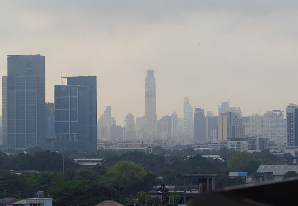 Transport Minister insists on tough anti-smog measures