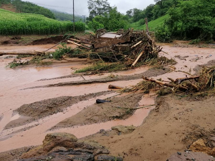Landslides in Nan, Man Missing in Phitsanulok