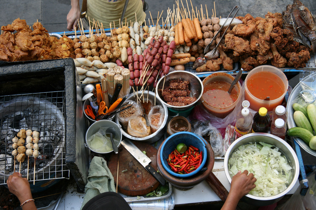 คาด Street Food ข้าวสาร สร้างรายได้ปีละ 750 ล้านบาท