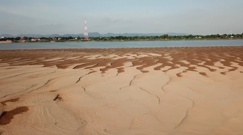 Mekong Water Level in Nakhon Phanom Drops as Drought Continues