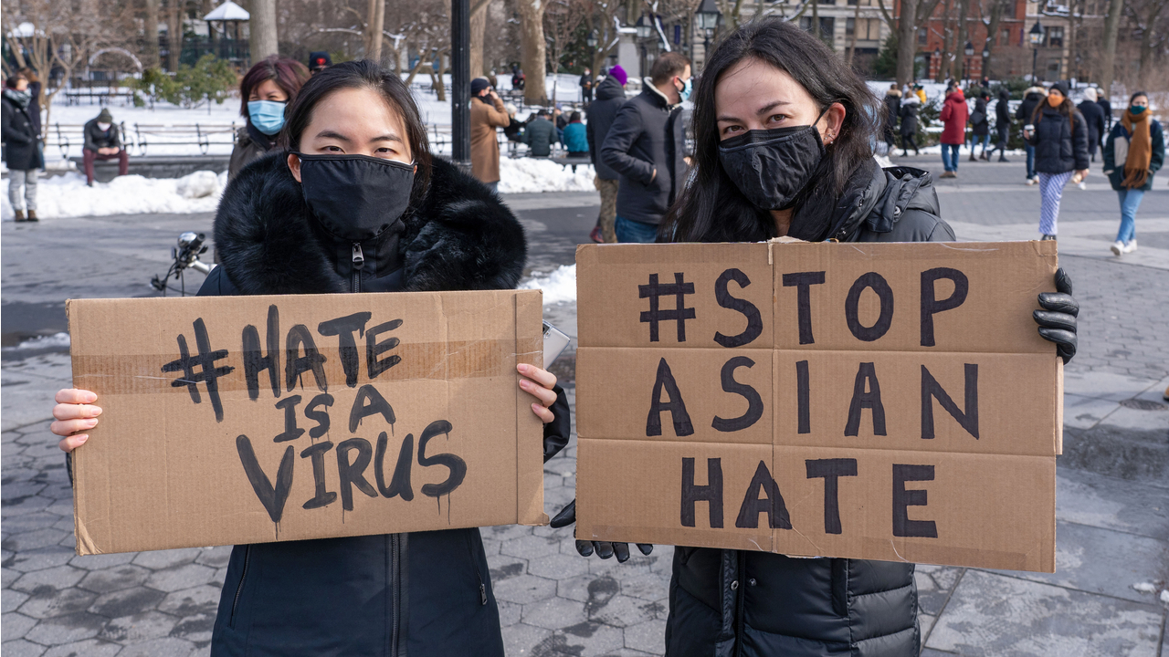 คนเอเชียตกเป็นเป้าความเกลียดชังกว่า 9,000 ครั้งในสหรัฐฯ นับตั้งแต่ COVID-19 ระบาด