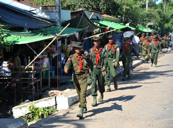 
	กองทัพพม่ายันเดินหน้าปราบกลุ่มติดอาวุธในยะไข่
